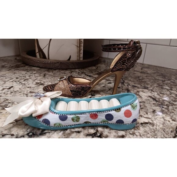 2 X Adorable Elaborate Shoe Ring Jewlery Holders. Exquisitely Crafted Accessory - Picture 7 of 16